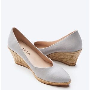 NWOT Elegant Gray Espadrille Wedge by Viscata